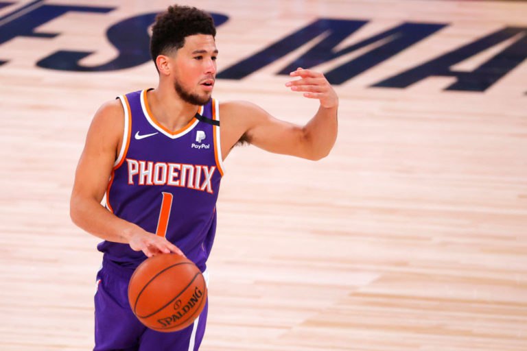 Los Phoenix Suns arrasaron con Los Angeles Lakers